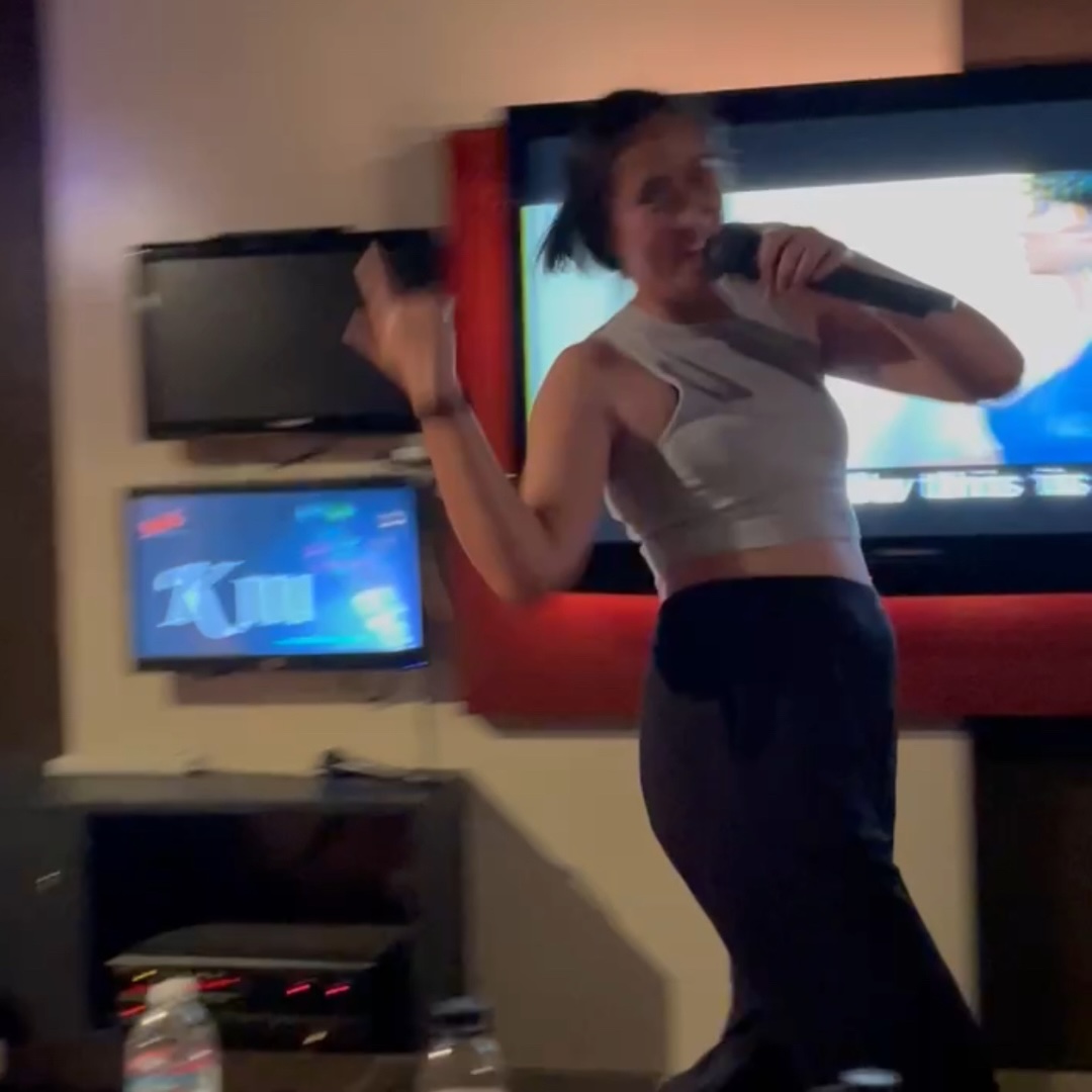 Karaoke Queen